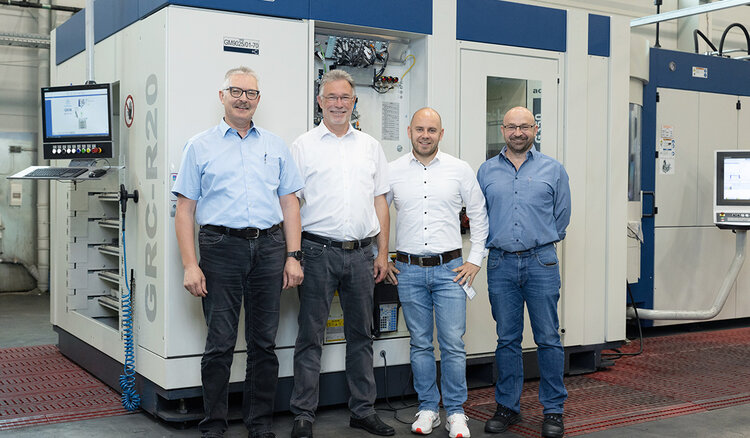 Gruppenbild mit Thyssenkrupp und GROB