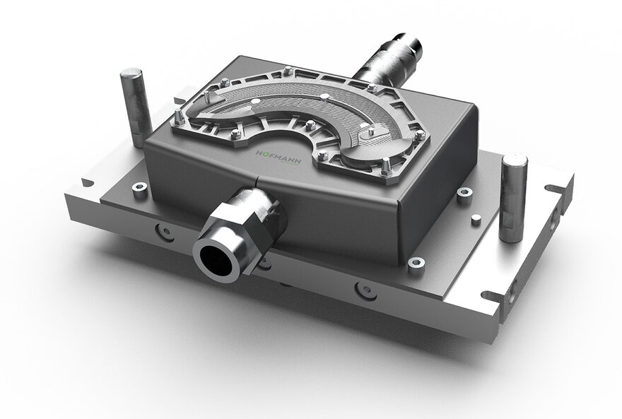 Das Bild zeigt ein präzise gefertigtes Bauteil das unter anderem auf der GMP300 von GROB gefertigt wurde. 