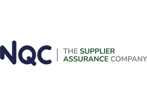 Ein modernes Logo von NQC - The Supplier Assurance Company, das Nachhaltigkeit und Unternehmensverantwortung symbolisiert, in verschiedenen Farben gestaltet.