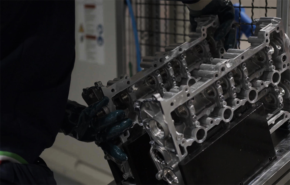 Auf GROB-Maschinen können verschiedene Powertrain-Komponenten gefertigt werden.